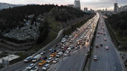 Maltepe’de kilometrelerce trafik oluştu