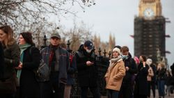 İngiltere'de evden çalışma uygulaması geri geldi