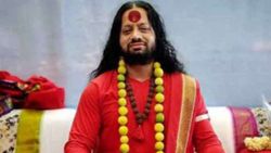 Hindu lider Maharaj, Gandi’ye hakaretten tutuklandı