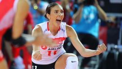 Naz Aydemir Akyol milli takıma veda etti
