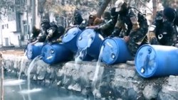 Taliban, 3 ton alkolü Kabil Nehri'ne döktü
