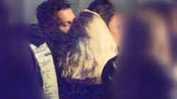 Edis, Meryem İrem Şahin'i öptü