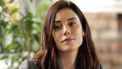 Cansu Dere’nin yeni anlaşması