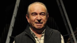 Tiyatro sanatçısı Bozkurt Kuruç hayatını kaybetti