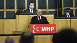 Devlet Bahçeli'den Sezen Aksu'nun şarkı sözlerine eleştiri