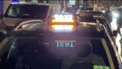 Belçika’da taksi sürücüleri, Uber’i protesto etti