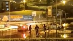Pendik’de kayan araç başka araca çarptı, 4 kişi ölümden döndü