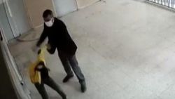 Aksaray'da öğretmeni tarafından dövülen öğrenci: Kanlı kazağımı değiştirdi, tehdit etti
