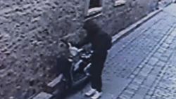 Antalya'da 1 ayda iş yerine 4 kez hırsız giren esnafı isyan etti