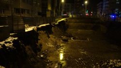 Balıkesir'de hafriyat alanında toprak kayması meydana geldi