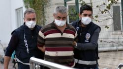 Adana'da babasını katledip oyun oynuyorduk dedi, cezaevinde öldü