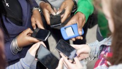 Akıllı telefonlardaki yeni tehlike: Uygulama sisi nedir