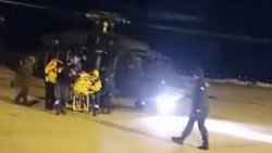 Adıyaman'da sokak köpeğinin saldırısına uğrayan çocuğu askeri helikopter hastaneye kaldırdı