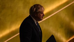 Boris Johnson parti skandalı için özür diledi