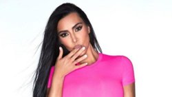 Kim Kardashian'dan Sevgililer Günü pozu