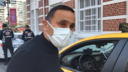 Şişli'de taksici, kemerden ceza yedikten sonra kemer takmadan gitti