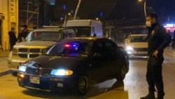Bursa'da ceza yiyen oğlunun başında çakarlı lamba parçaladı