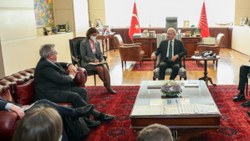 Kemal Kılıçdaroğlu, AP Türkiye Raportörü Amor'u kabul etti