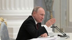 Vladimir Putin: Ukrayna ordusu iktidarı eline almalı 