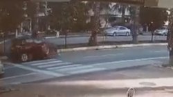 Antalya'da yaya geçidinde kaza: Otomobil çocuğa çarptı