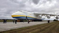 Dünyanın en büyük uçağı Antonov AN-225, Rus saldırısında vuruldu