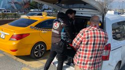 Galata'dan Sirkeci'ye gitmek için turistten 100 lira istedi