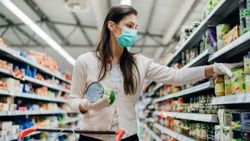  Marketlere maskesiz girilebilir mi