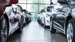 7 otomotiv devi Rusya'daki üretimi durduruyor