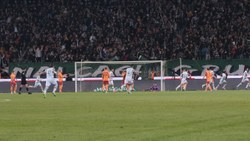 Konyaspor, Galatasaray'ı 2 golle mağlup etti