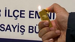 Bağcılar'da 12 kişi, külçe altın yerine çakmak alarak dolandırıldı