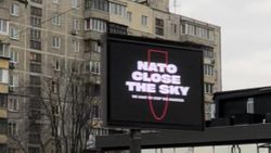 Kiev'de billboardlardan NATO'ya uçuşa yasak bölge çağrısı
