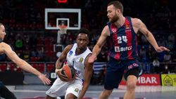 Anadolu Efes, deplasmanda Baskonia'ya kaybetti