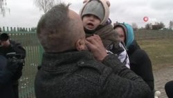 Ukrayna’daki Türk baba, ailesiyle Polonya sınırında buluştu