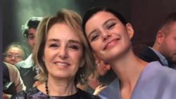 Beren Saat annesini paylaştı