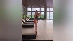 Aygün Aydın'dan havuz videosu