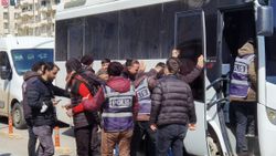 Diyarbakır'da HDP'nin nevruz etkinliğinde PKK sloganı atanlar yakalandı