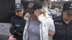 Ciciş kardeşlerden Esra Ersoy 'çocuğa cinsel istismar' suçundan tutuklandı