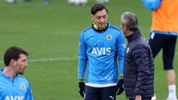Mesut Özil ve Ozan Tufan neden kadro dışı bırakıldı