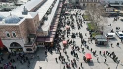 Eminönü'nde Ramazan yoğunluğu