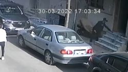 Sultangazi’de, cep telefonu hırsızlığı kamerada