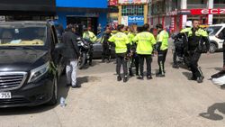 Bursa'da tur otobüsünün çarptığı motosikletli 2 polis yaralandı
