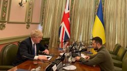 Boris Johnson, Kiev'de Vladimir Zelensky ile bir araya geldi