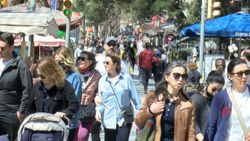 Sıcak havayı gören, Caddebostan Sahili'ne koştu