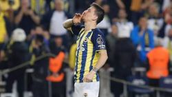 Fenerbahçe'den Mert Hakan Yandaş paylaşımı