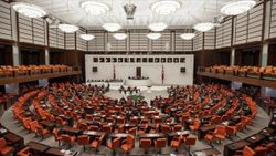 AK Parti, 20 maddelik torba yasa teklifini Meclis'e sundu