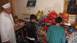 Erzurum'da çocuklara camiyi sevdirmek isteyen imamın girişimi