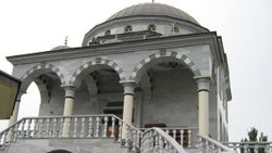  Türk camisindeki esirler kurtarıldı