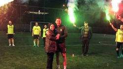 Kayseri'deki halı sahada sürpriz evlenme teklifi