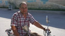 Mersin'deki motosikletli, kamyon tekerinin fırlamasıyla öldü