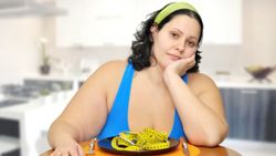 Kadınlarda fazla kilolar, rahim kanseri riskini artırıyor